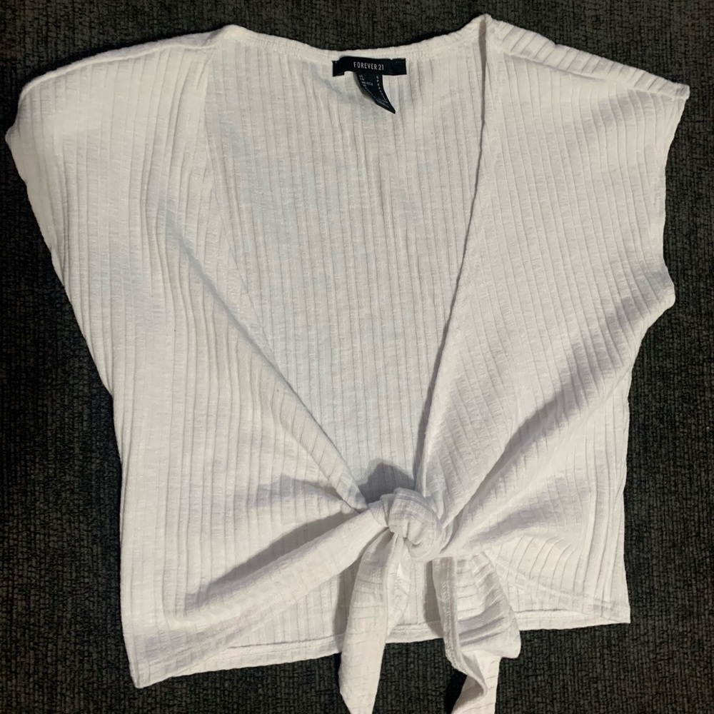 White tie up crop top
